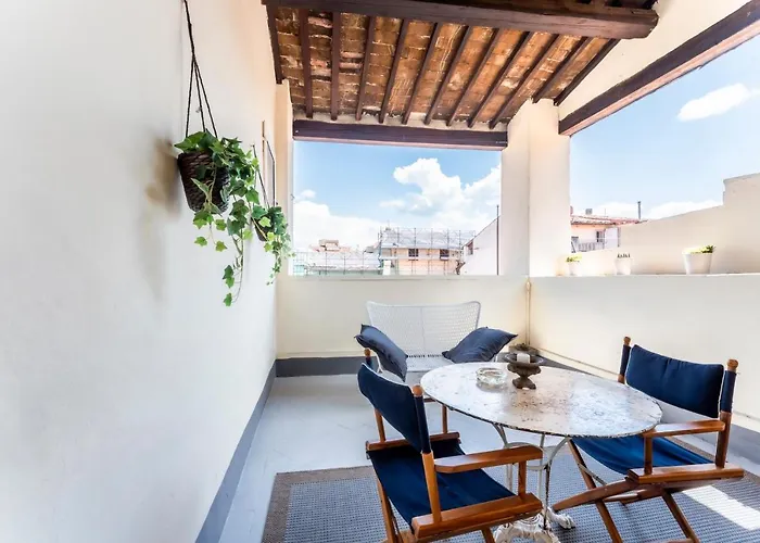 La Loggia Loves